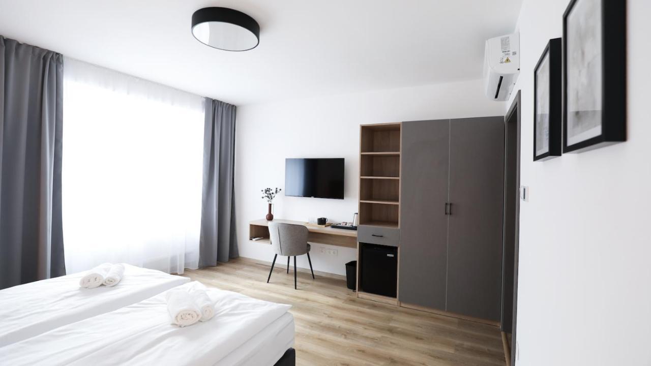 Dubno Eat & Sleep Hotell Nová Dubnica Exteriör bild